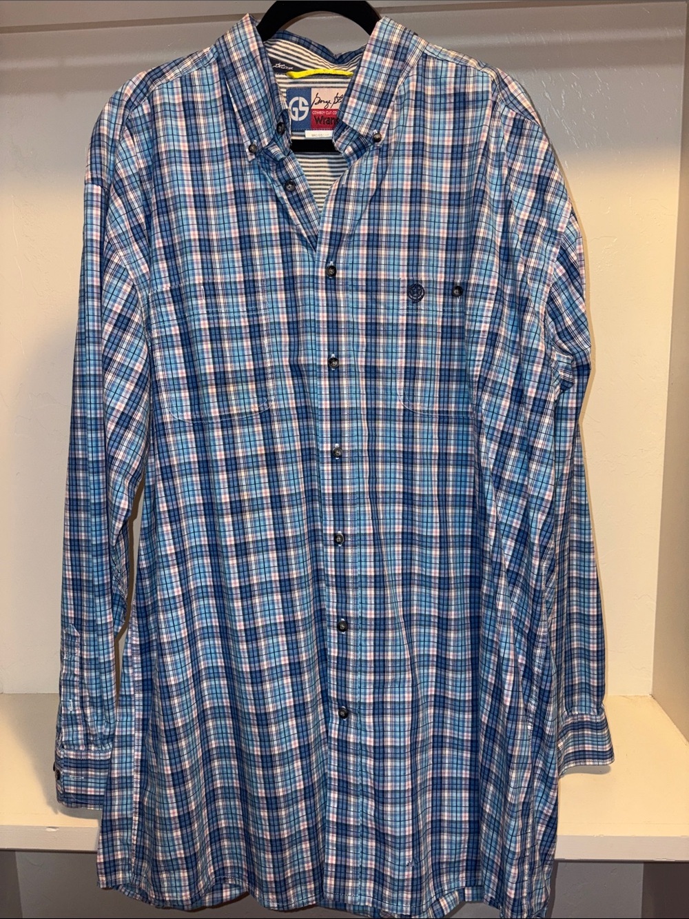 Wrangler Blue & White Plaid Casual Button-Down Shirt